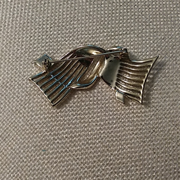 Gold Ribbon Pin - Picture 2 of 2